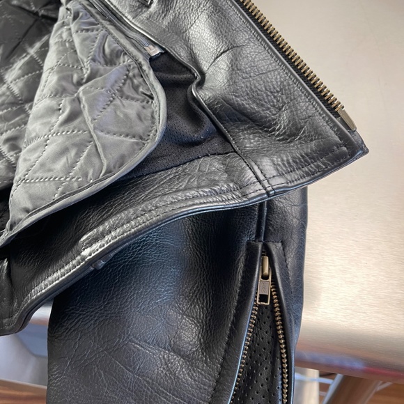 Fox Creek Leather Jacket for Bikers - Picture 5 of 6